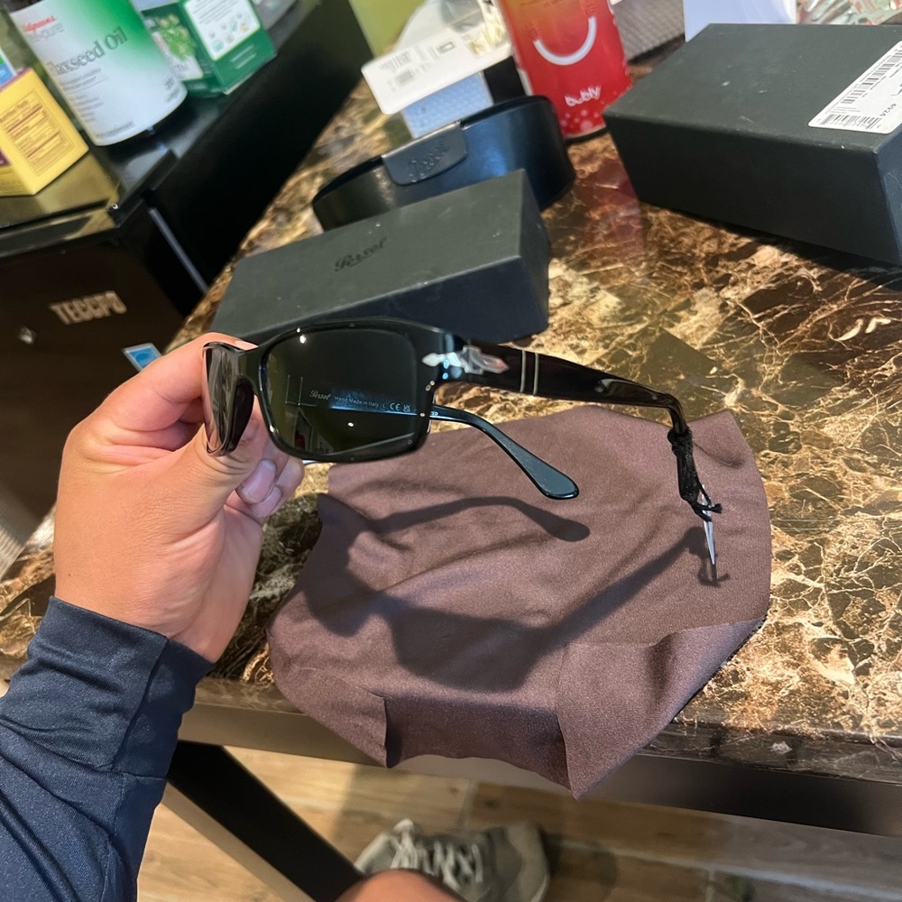 Persol Sunglasses 2747s